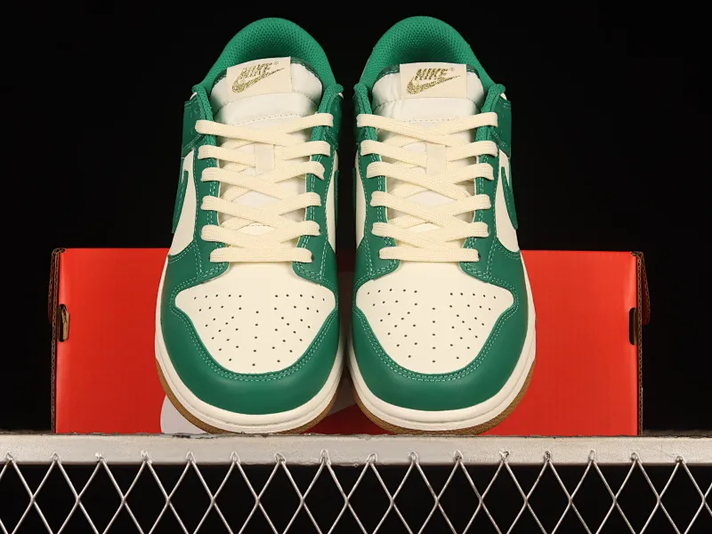 All categories Nk SB Dunk Series Nk SB Dunk Low Low-top sneakers Nk Dunk Low "Green And Gold" Refreshing green color SB Dunk Series low-top casual sports skateboard shoes FB7173-131
